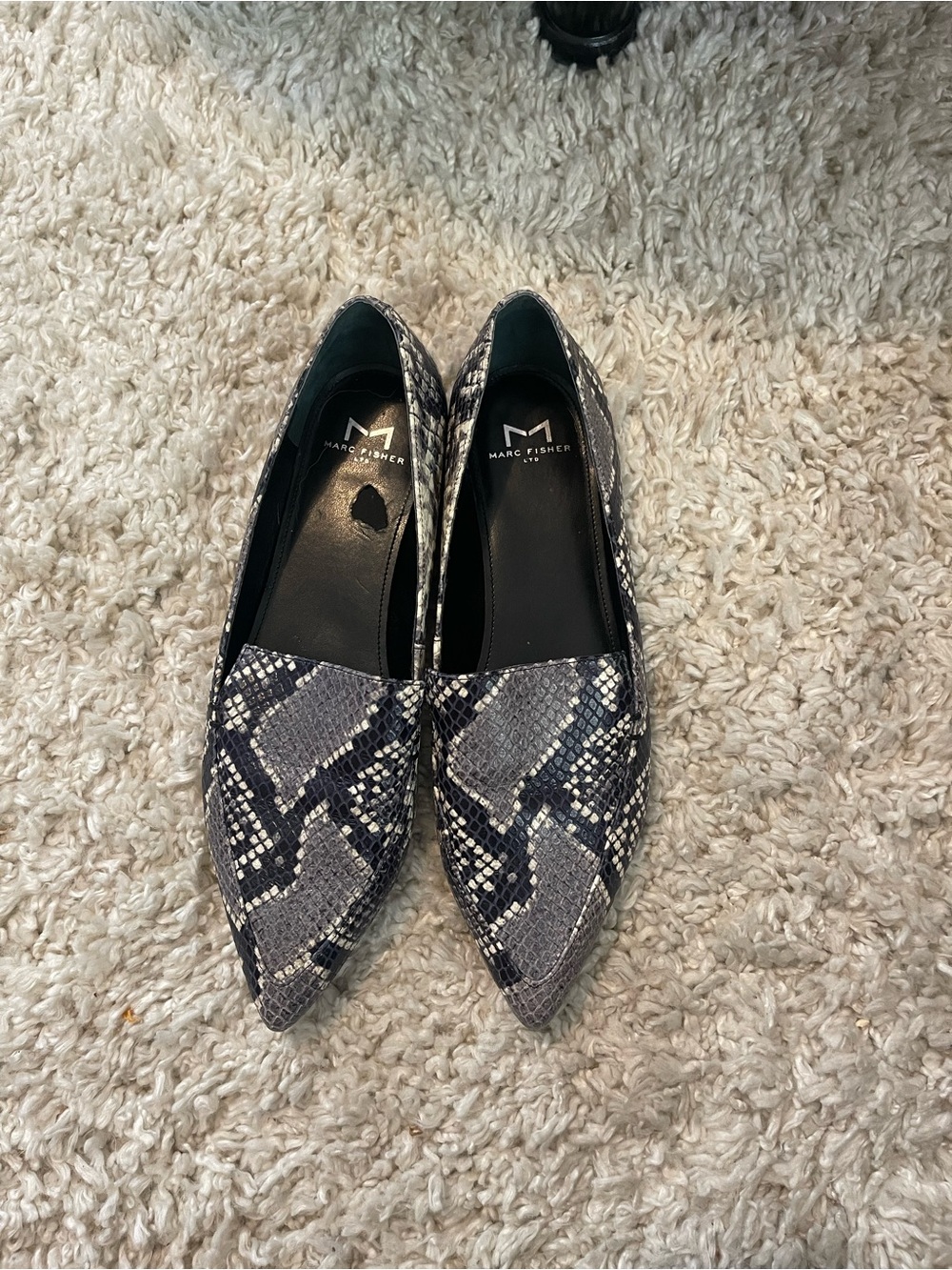 Marc Fisher LTD Black & Gray Snakeskin-Print Loafers Size 8M